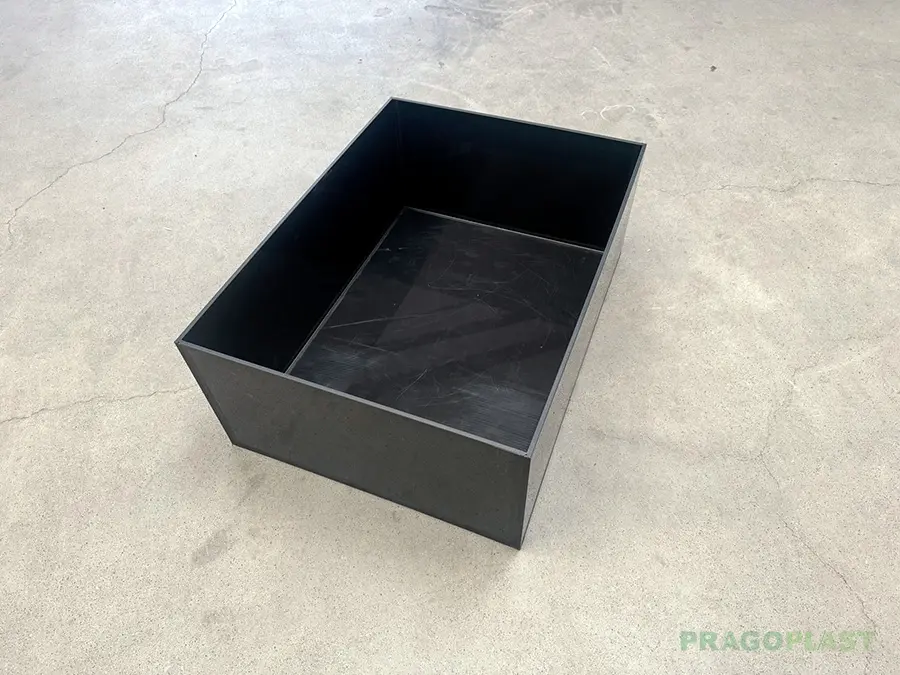 PRAGOPLAST - květníky a květináče na míru