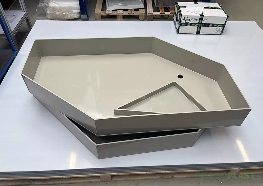 Svařovaná konstrukční nádrž