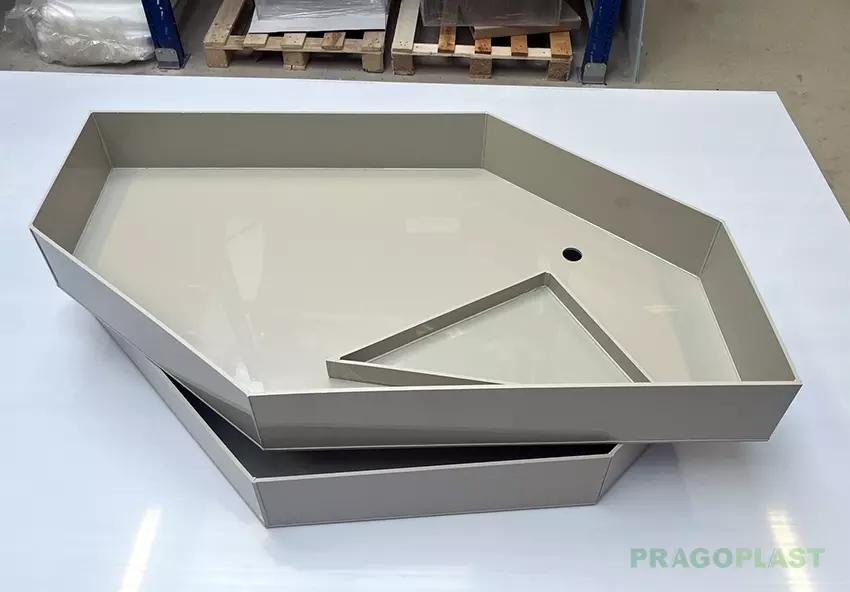 Plastová vana na kapalinu