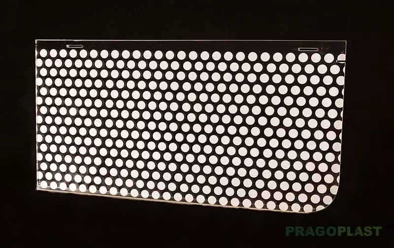 Plošné gravírování laserem na čirém plexiskle