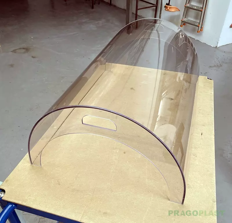 Ohýbání plexi desek do formy