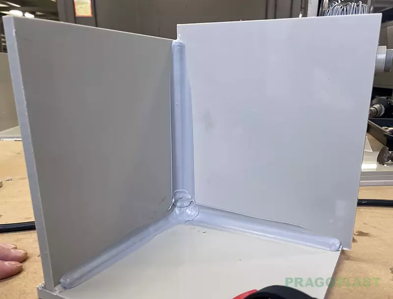 Svařený koutový svár polypropylenu